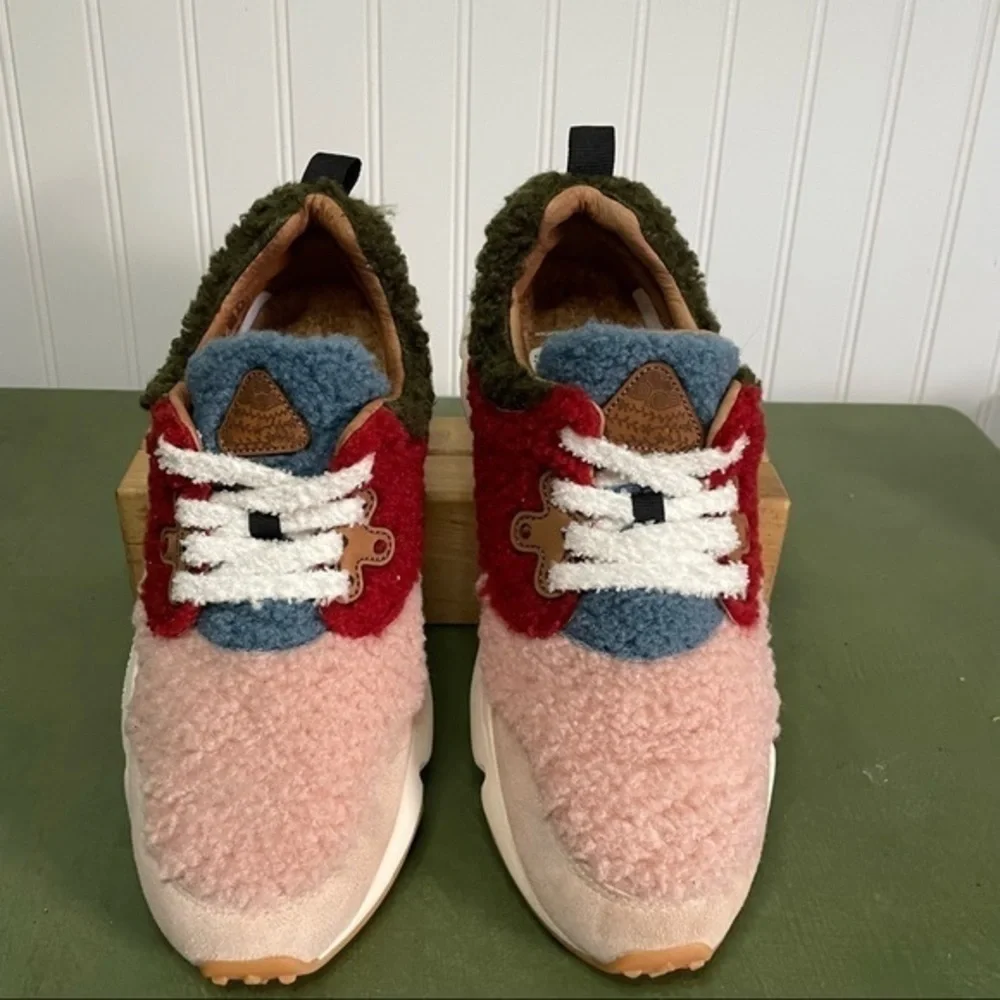 Flower Mountain PAMPAS Teddy Sneakers in Pink Bordeaux NWOT